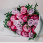 19 фиолетовых роз